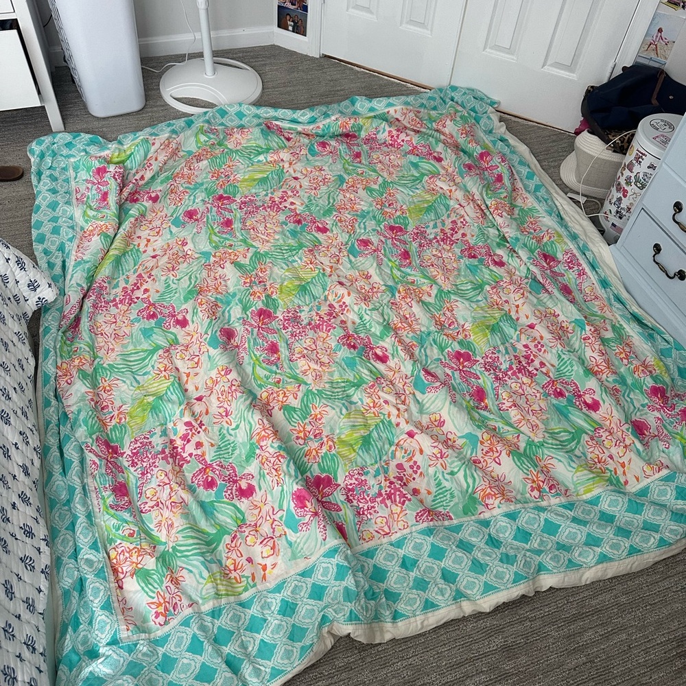 Lilly Pulitzer x PBTeen duvet cover